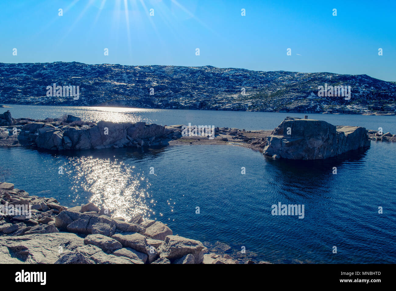 Kaltes Wetter und ruhiger See Stockfoto