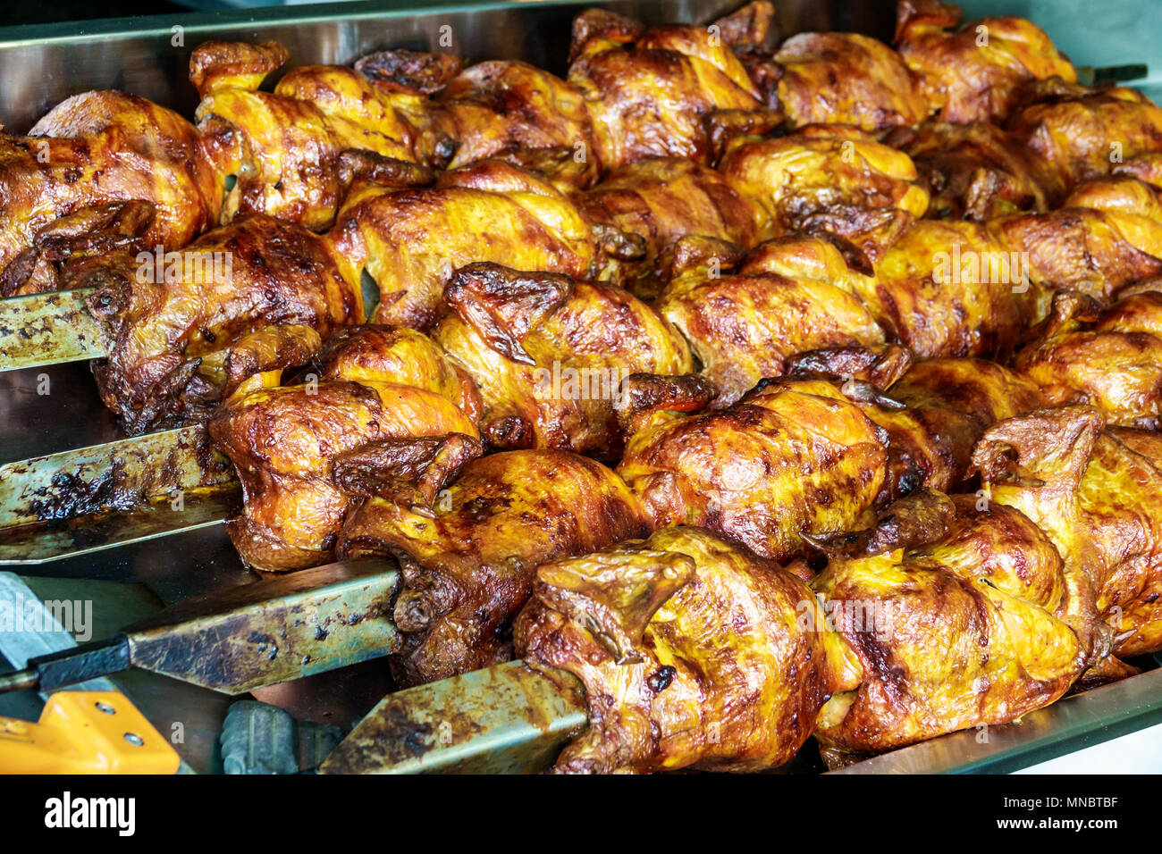 Mexiko-Stadt, Mexikanisch, Hispanic, Coyoacan, Rosticeria lecaroz,  Restaurant Restaurants Essen Essen Essen Café Cafés, Rotisserie, Grill  gebratener Hähnchenspieß MX18 Stockfotografie - Alamy