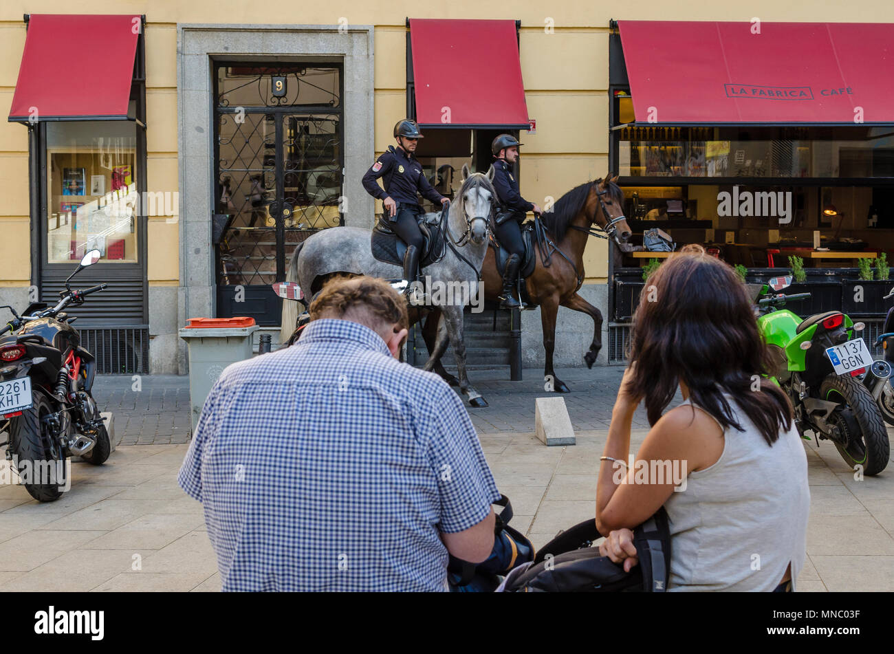 Einen Buchstaben Viertelansicht mit Pferden, Madrid, Spanien Stockfoto