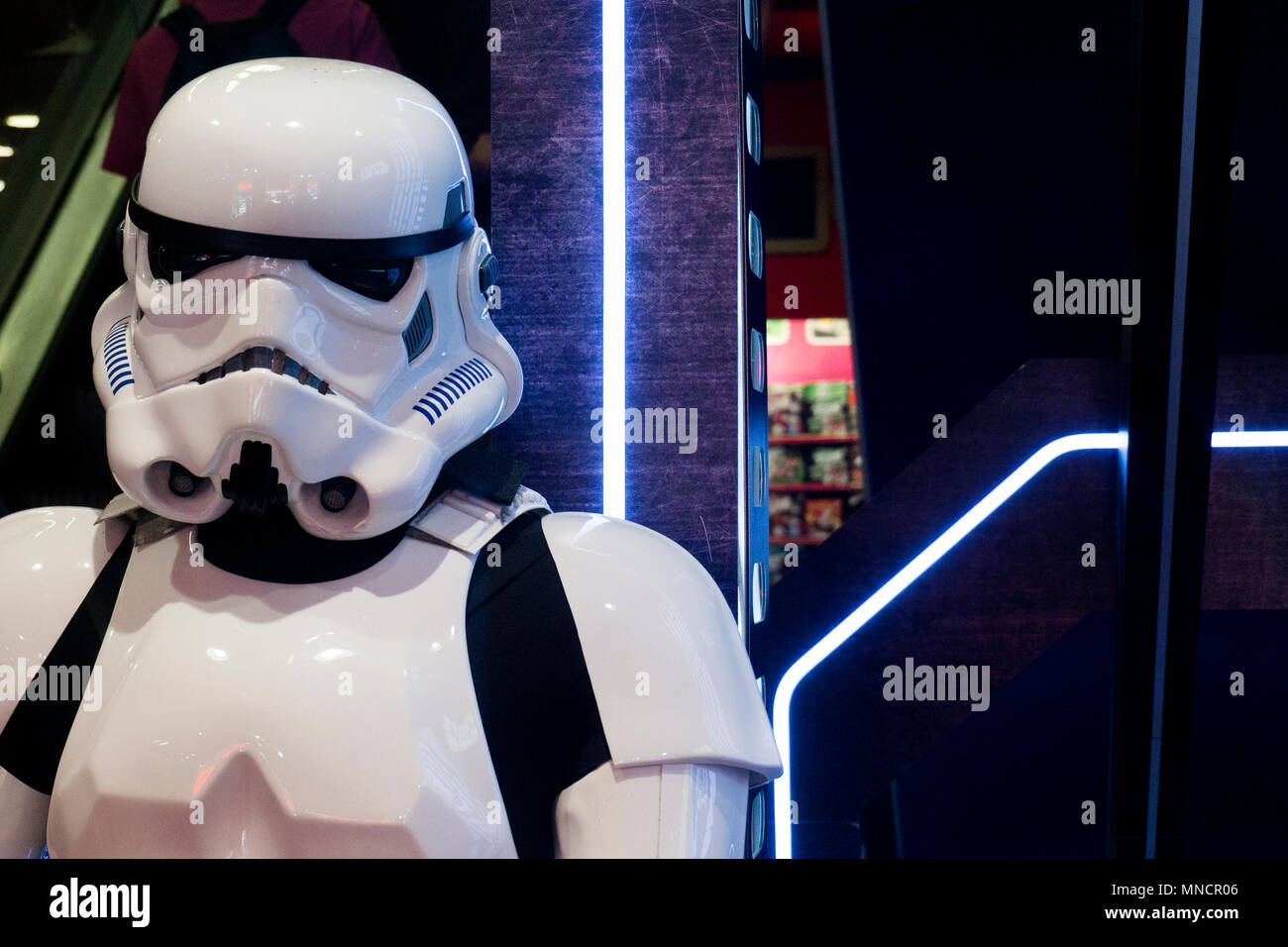 LONDON, UK - 15. MAI 2018: ein Stormtrooper Figur aus der beliebten Star Wars Film Franchise auf dem Display Stockfoto