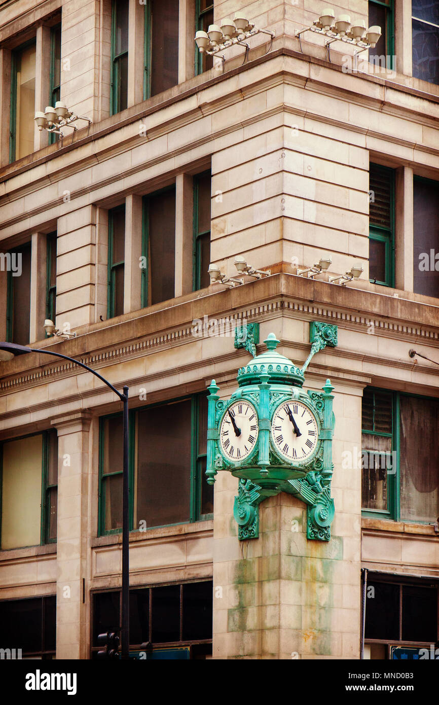 Marshall Field's Clock an der State Street in Chicago, USA Stockfoto