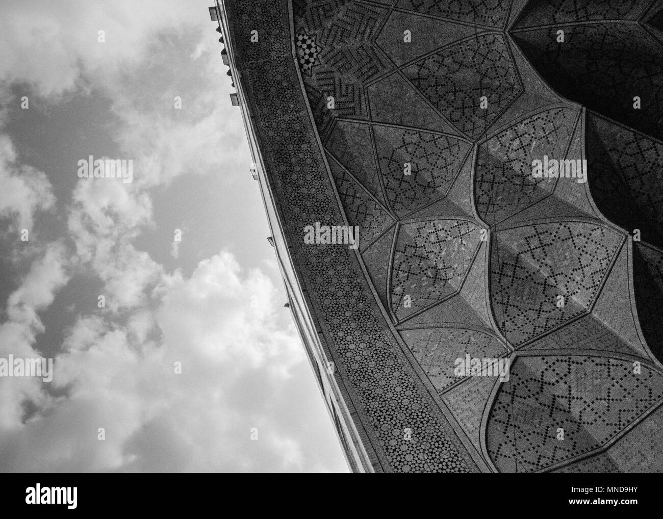 Muqarnas vom Eingangstor des Imam-Moschee, Isfahan, Iran Stockfoto