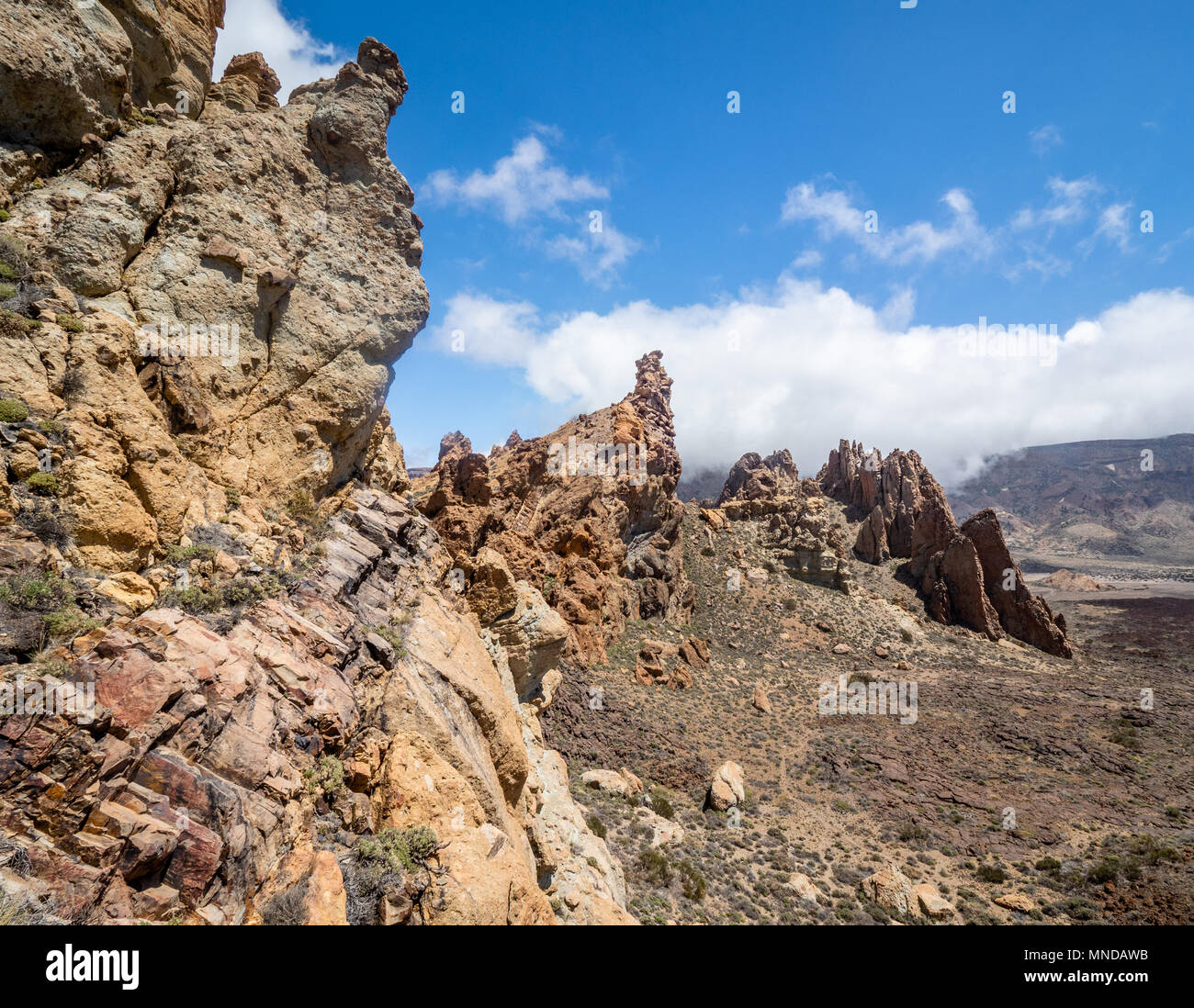 Traumhaft erodiert Zinnen der Roques de Garcia in der Las Canadas Caldera des Teide auf Teneriffa auf den Kanarischen Inseln Stockfoto
