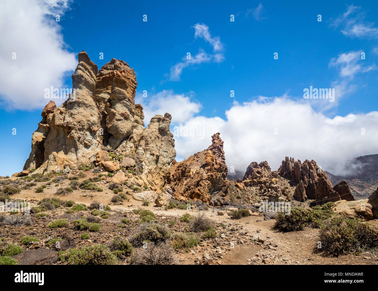 Traumhaft erodiert Zinnen der Roques de Garcia in der Las Canadas Caldera des Teide auf Teneriffa auf den Kanarischen Inseln Stockfoto