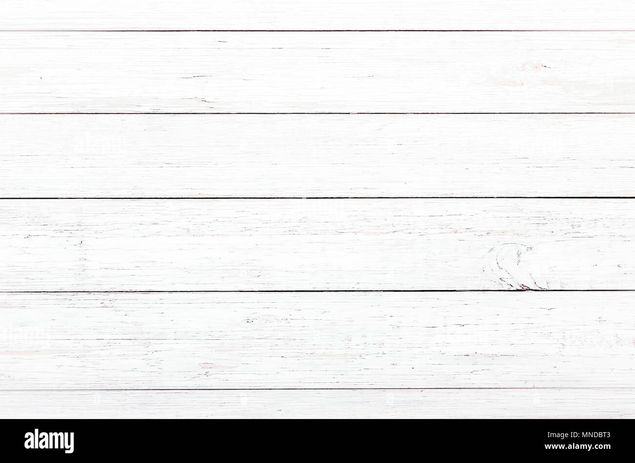 Holz Textur Hintergrund, Eiche hell von Verwitterten distressed Holzmöbeln im Landhausstil mit verblassten Lack Lack mit Holzmaserung Textur. Hartholz weißen Planken pat Stockfoto