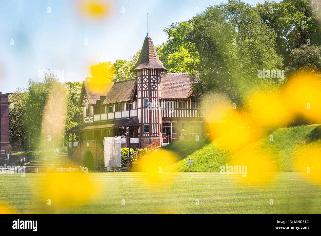 Die Krönung Cricket Pavilion im Bournville. Gebaut 1903. Birmingham GROSSBRITANNIEN Stockfoto