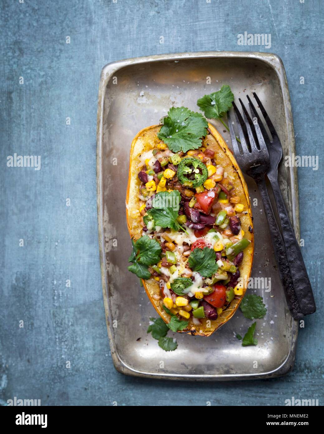 Bohnen und paprika -Fotos und -Bildmaterial in hoher Auflösung – Alamy