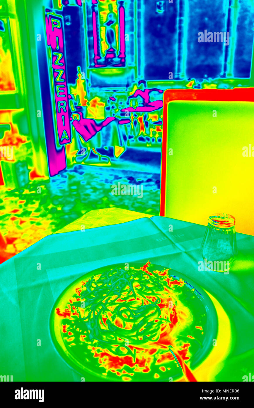 Teller Spaghetti in einem Restaurant Pizzeria (in PS, Pop Art Stil), die auf der Straße, Florenz, Italien Stockfoto