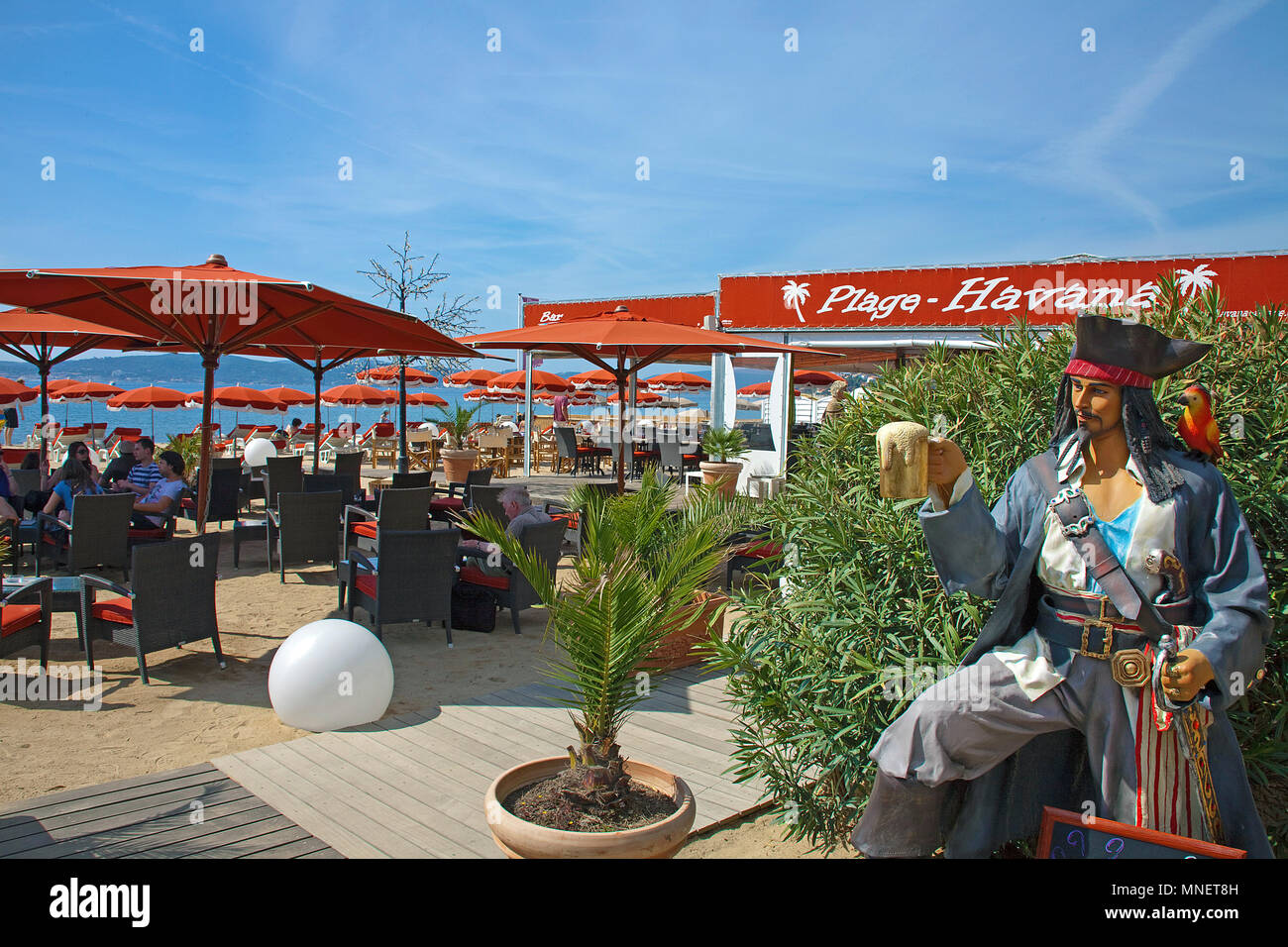 Beach Bar'Plage Havanna" am Strand von Roquebrune-sur-Argens, Cote d'Azur, Départements Var, Provence-Alpes-Côte d'Azur, Südfrankreich, Frankreich, Europa Stockfoto