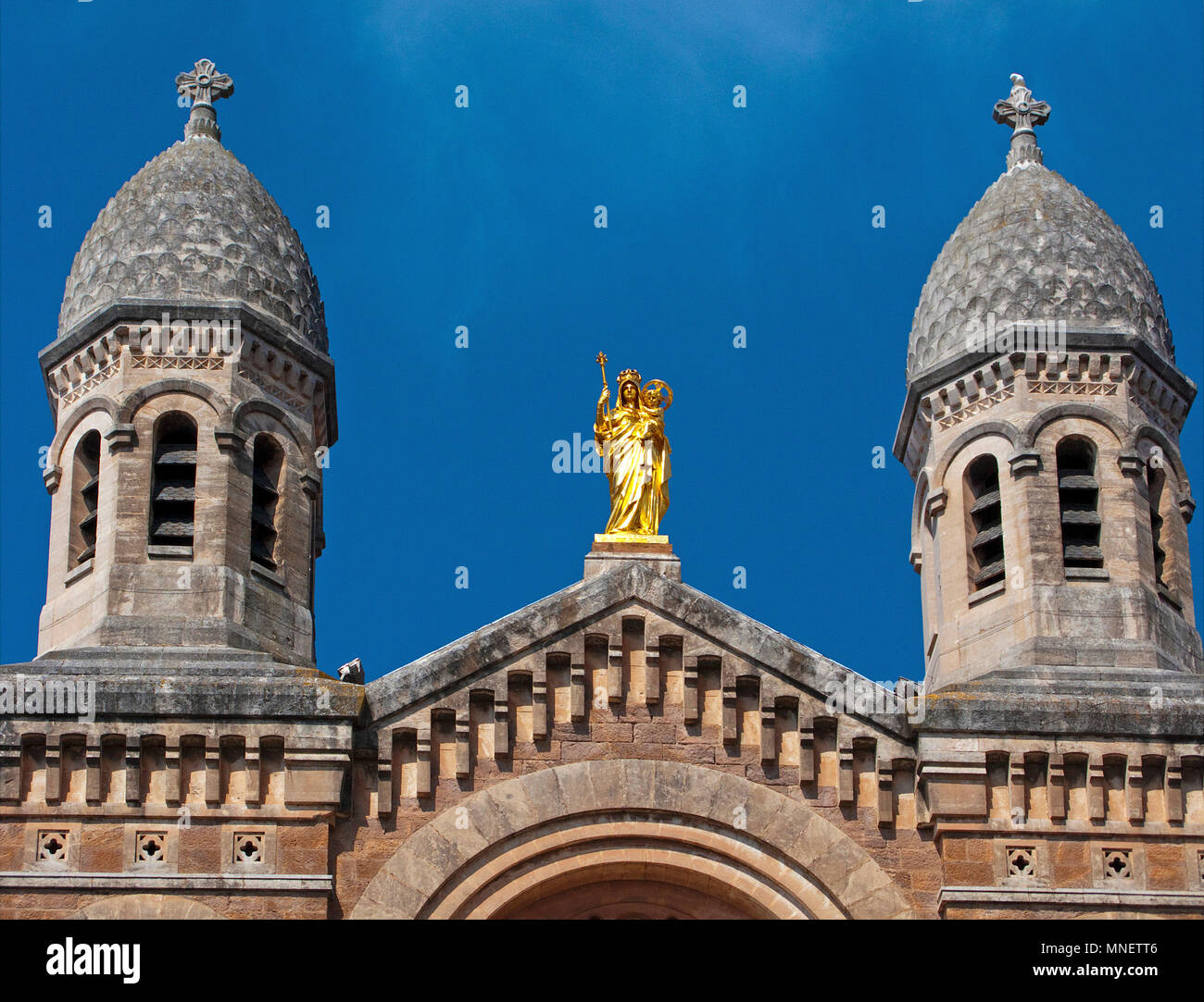 Die Basilika Notre Dame de la Victoire, Saint-Raphaël, Cote d'Azur, Départements Var, Provence-Alpes-Côte d'Azur, Südfrankreich, Frankreich, Europa Stockfoto