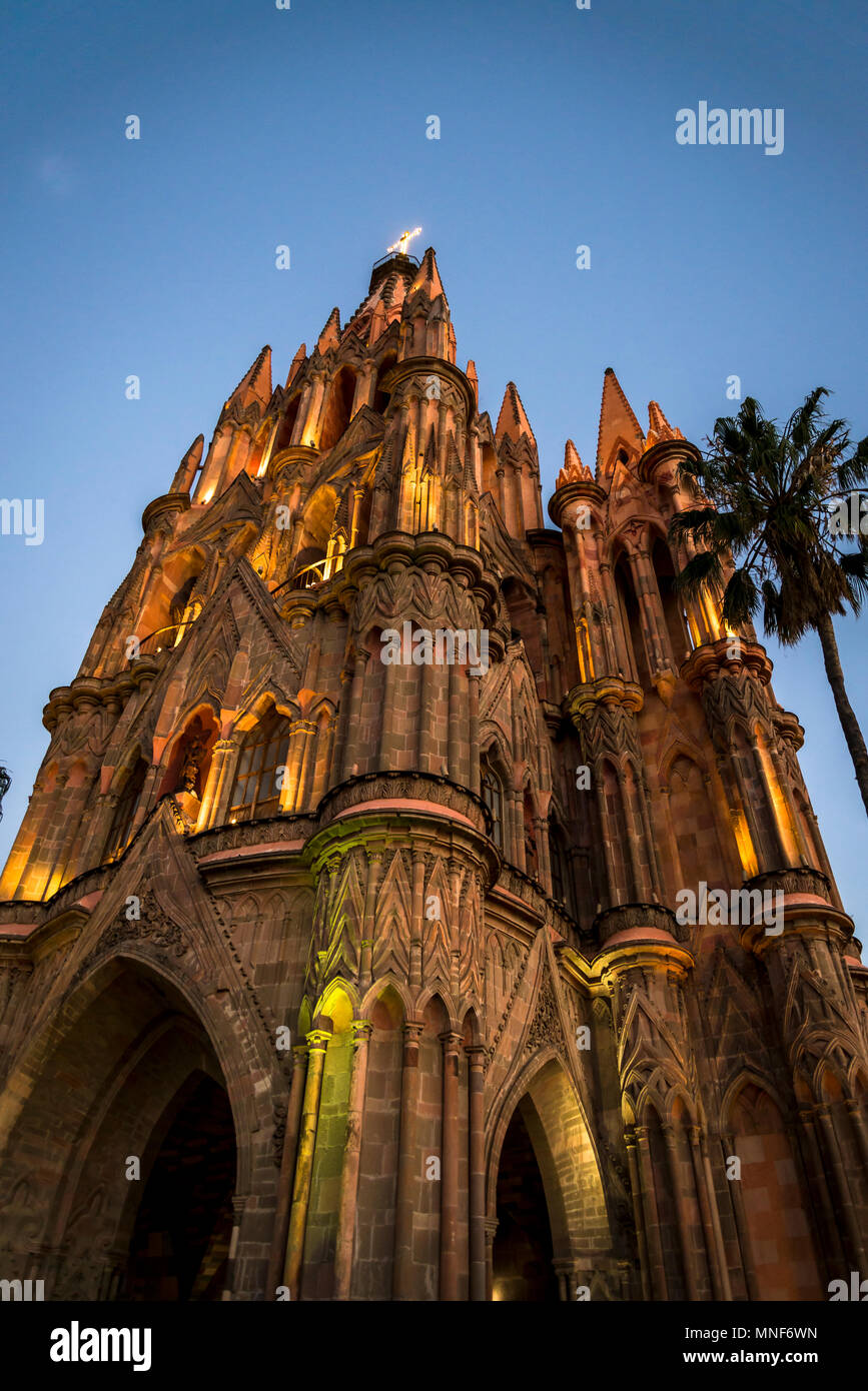 Die Pfarrkirche von San Miguel, mit dem neo-gotische Fassade einzigartig in Mexiko und das Wahrzeichen der Stadt, San Miguel de Allende, Region, Central mich Bajío Stockfoto