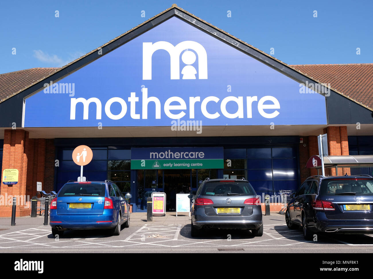 Allgemeine Ansicht eines Mothercare store in Basingstoke, Hampshire, wie es angekündigt ist die High Street Einzelhändler zu 50 Filialen schliessen und wieder Mieten Es ist ehemaliger Geschäftsführer, Mark Newton Jones, der vor wenigen Wochen entlassen wurde. Stockfoto