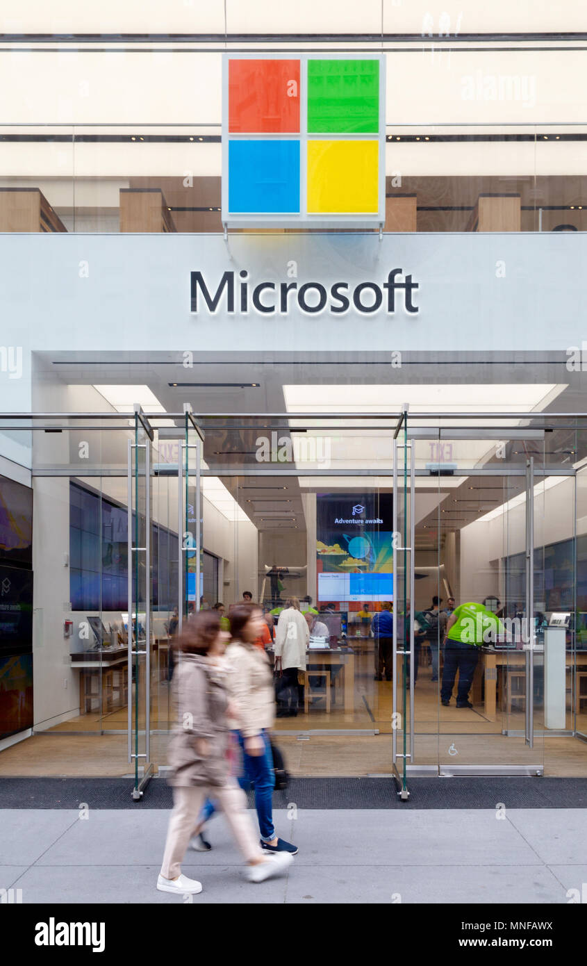 Der Microsoft Store Exterieur, 5th Avenue, New York City, USA Stockfoto