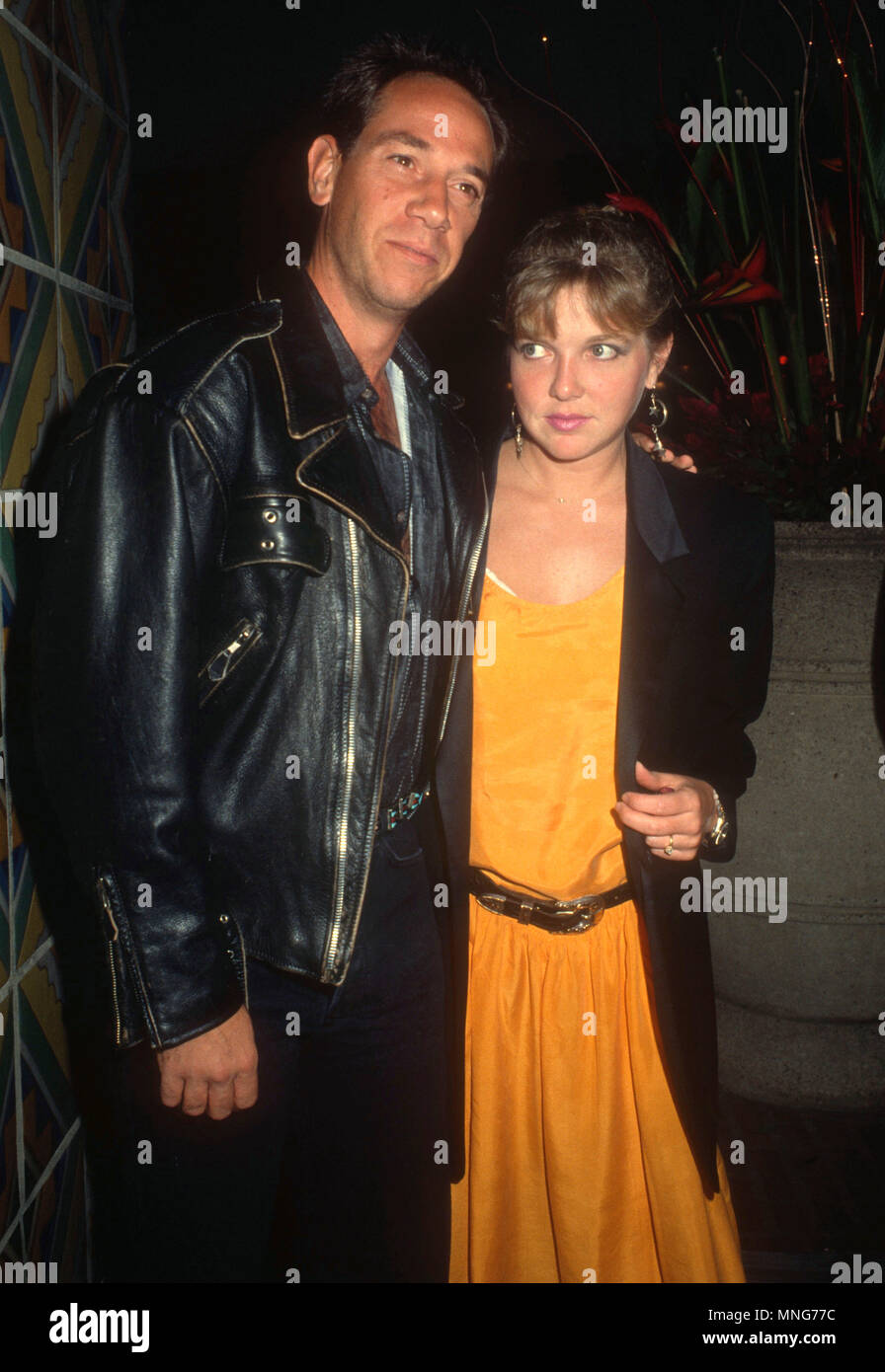 LOS ANGELES, Ca - 22. SEPTEMBER: (L-R) Schauspieler Miguel Ferrer und Gäste nehmen an der von 'Twin Peaks' geworfen und die Environmental Media Association (EMA) Hosts' ein Abend zu profitieren TreePeople' am 22. September 1990 an die Union Bahnhof in Los Angeles, Kalifornien. Foto von Barry King/Alamy Stock Foto Stockfoto