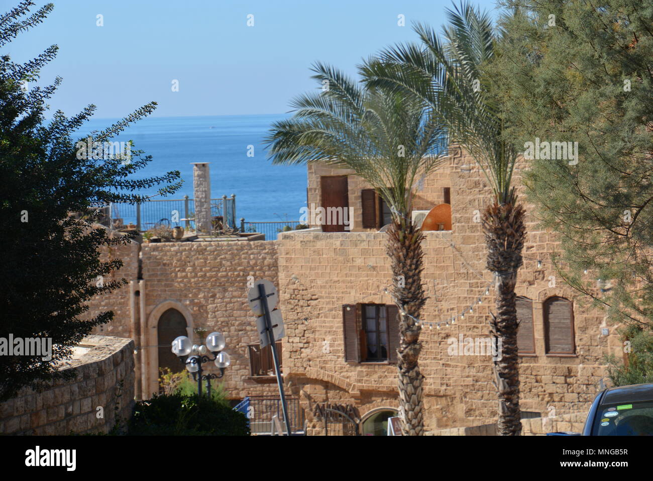 Ein morgendlicher Ausflug in die südliche Wanderung in Tel Aviv. Die Einführung ist vor allem in der Jaffa-Gegend und auf dem Weg findet neben Landschaften zum Meer als auch Stockfoto