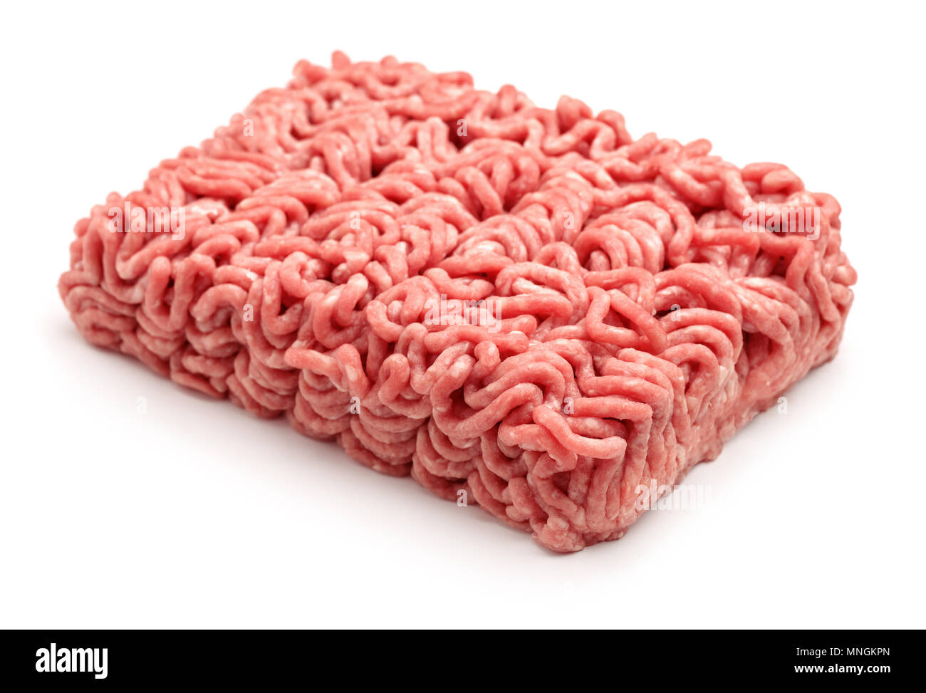 Rohes Hackfleisch Fleisch isoliert auf weißem Stockfoto
