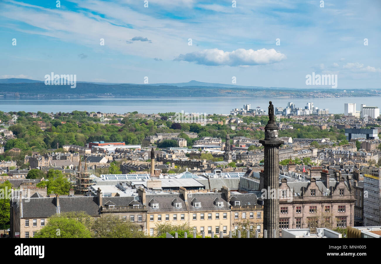 Blick über die Dächer der Altstadt in Edinburgh, Schottland, Vereinigtes Königreich, Großbritannien Stockfoto