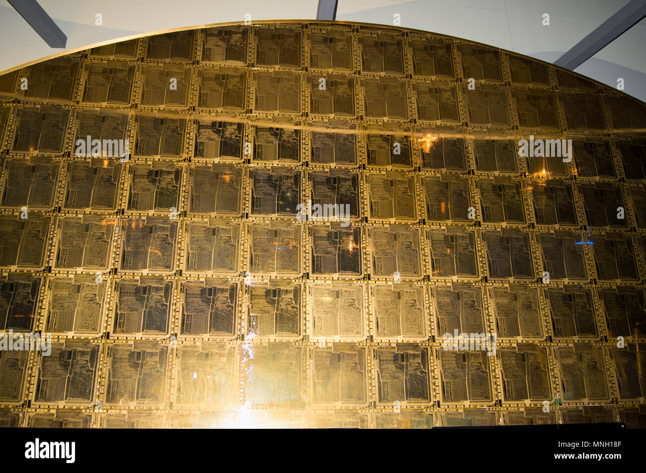 Eine große grafische Anzeige der elektronische gedruckte Schaltungen an der China Museum für Wissenschaft und Technologie in Peking, China. Stockfoto