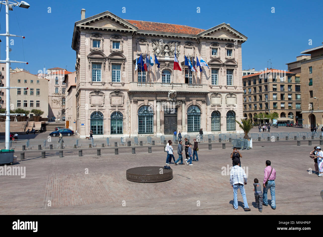 Das alte Rathaus am Hafen, Vieux Port, Marseille, Bouches-du-Rhône der Region Provence-Alpes-Côte d'Azur, Südfrankreich, Frankreich, Europa Stockfoto