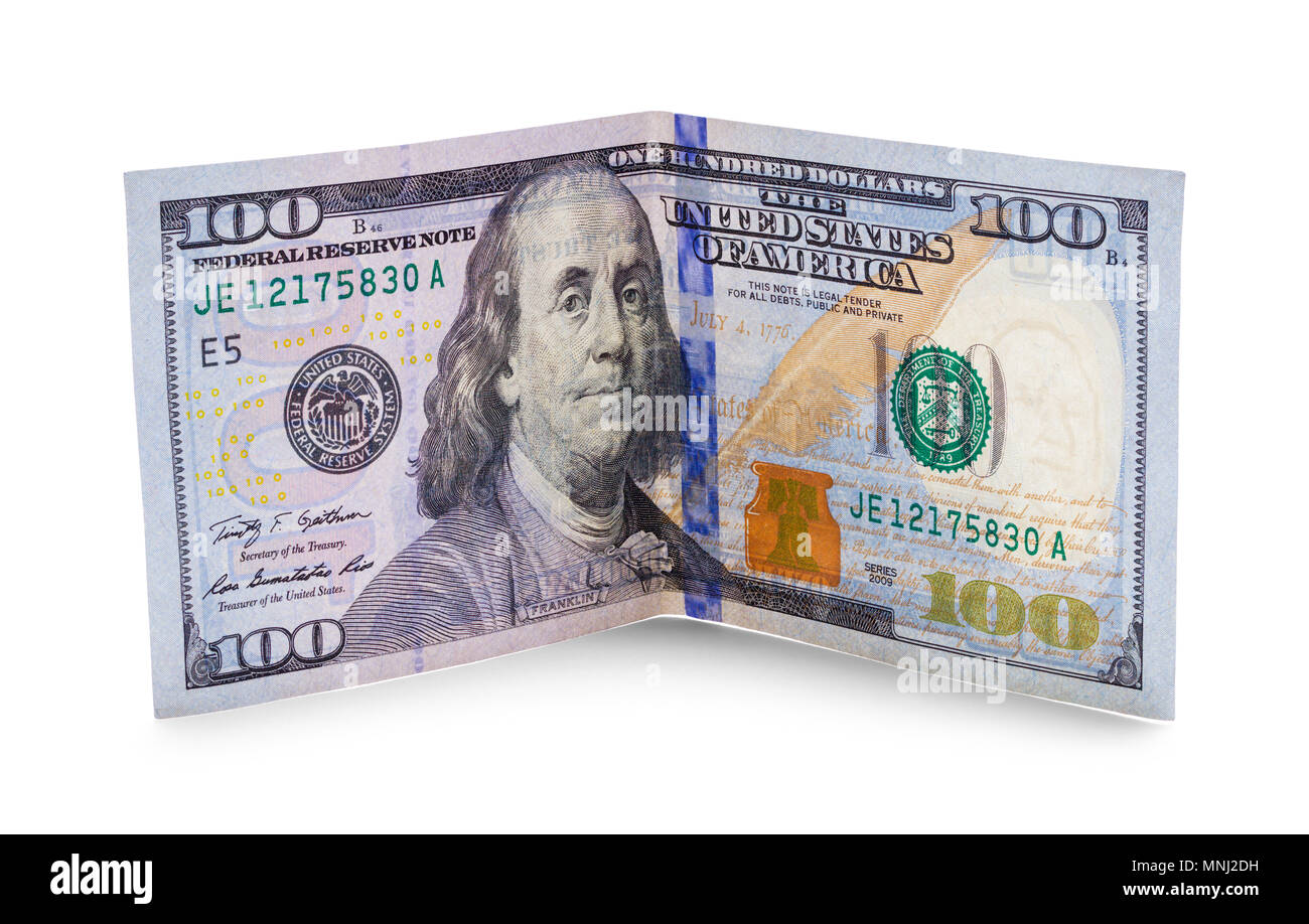 Hundert Dollar Bill verbogen in der Hälfte isoliert auf einem weißen Hintergrund. Stockfoto