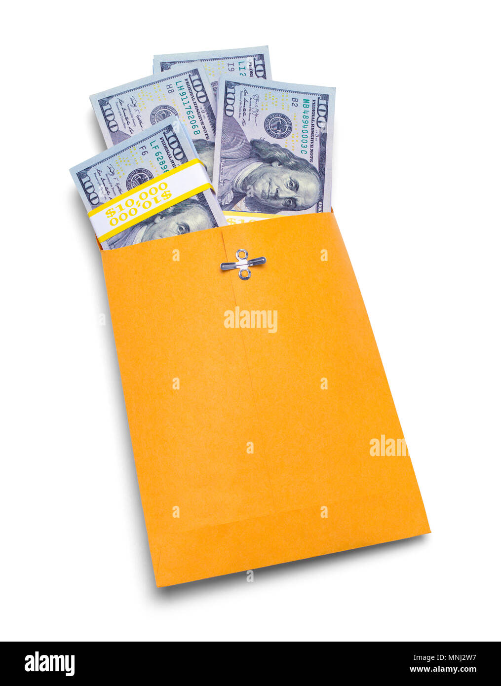 Gelber Umschlag voller Geld isoliert auf einem weißen Hintergrund. Stockfoto