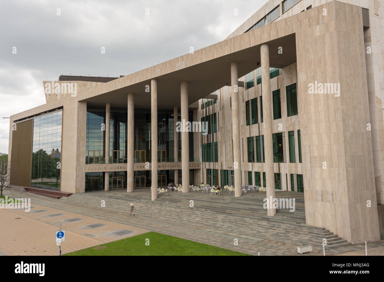 BUDAPEST, Ungarn - 27. MAI 2017: IContemporary Gebäude Palast der Künste (MUPA). MUPA ist die beliebteste Music Hall und kulturelle Zentrum in Budapest, o Stockfoto