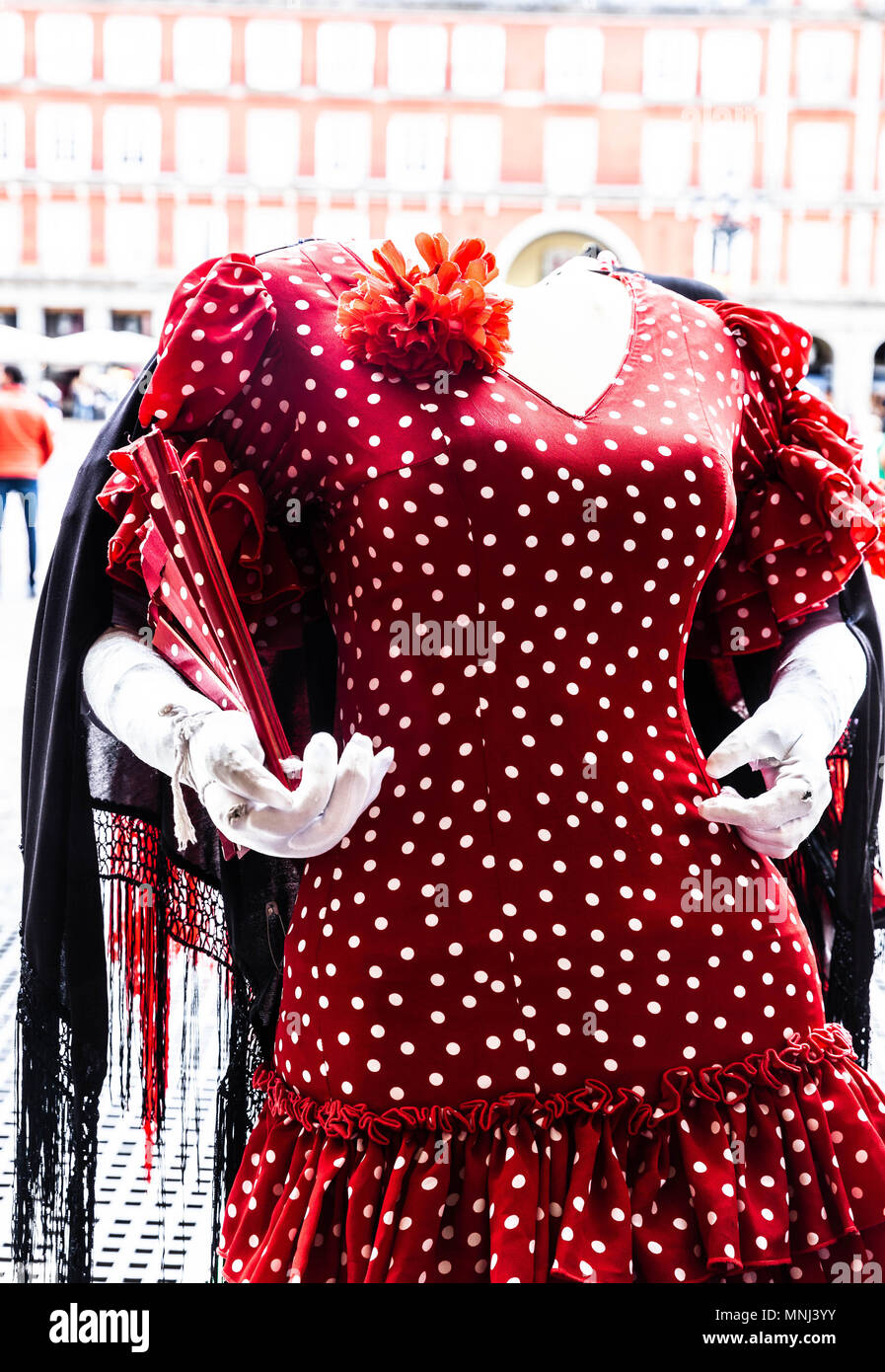 Headless weibliche Schaufensterpuppe, trug einen roten Tupfen flamenco Kleid, Madrid, Spanien. Stockfoto