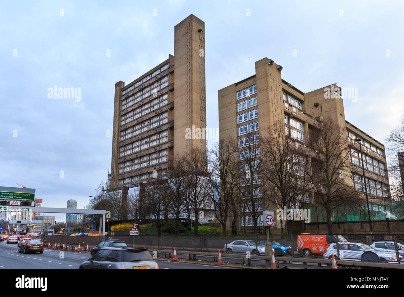 Robin Hood Gärten, East Block, ein Wohngebäude Rat Immobilien, brutalist Architecture in Pappel, London, UK Stockfoto