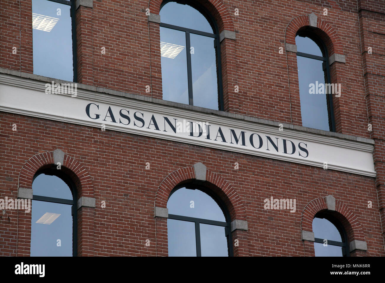 Amsterdam, Niederlande, 18. Dezember 2016: Fassade der Gassan Diamonds in Amsterdam Stockfoto