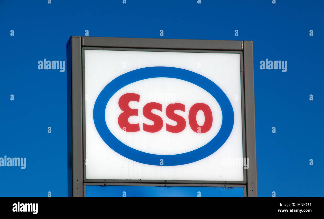 Amsterdam, Niederlande, 25. Januar 2016: Esso ist eine internationale Marke der Exxon Mobil Corporation, Esso Öl macht. Stockfoto