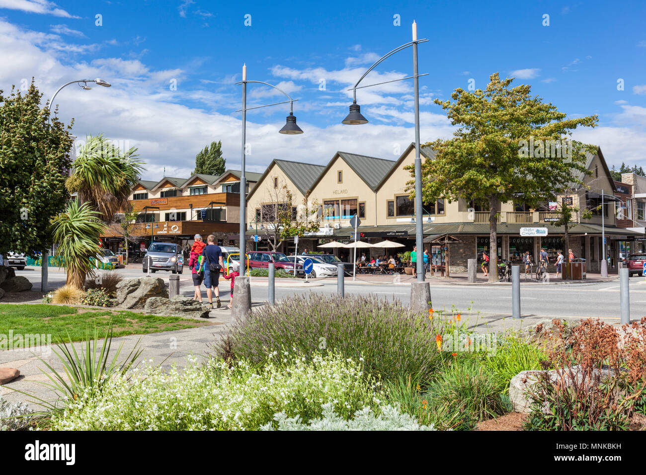 wanaka Lake wanaka Township Shops und Cafés auf der ardmore Street im Zentrum von wanaka Neuseeland South Island Stockfoto
