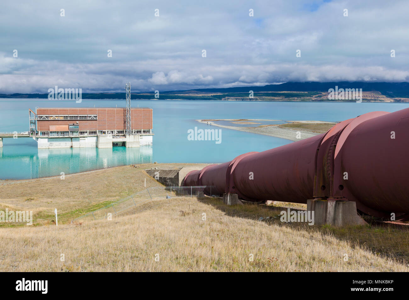 Neuseeland Lake Pukaki Neuseeland Tekapo B Wasserkraftwerk Lake Pukaki Gletscherwasser Neuseeland Neuseeland Südinsel Stockfoto