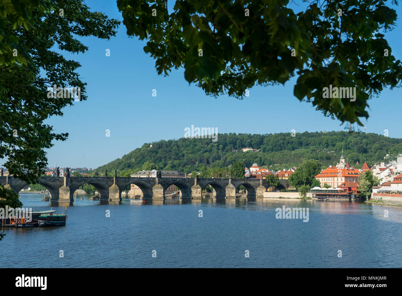 Panoramablick von der Karlsbrücke in Prag, Tschechische Republik Stockfoto
