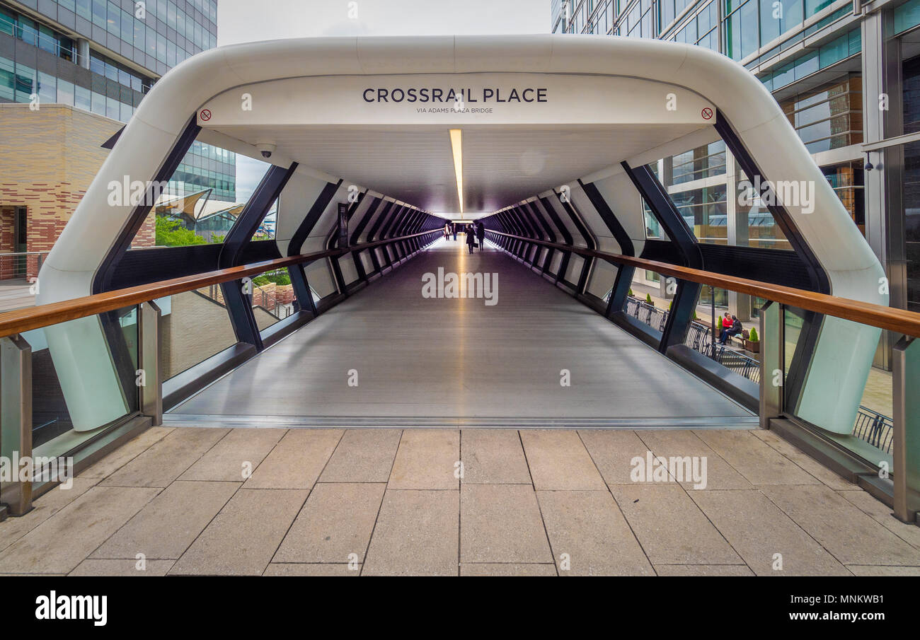 Adams Plaza Brücke, Eingang Crossrail, Canary Wharf, London, Großbritannien. Stockfoto
