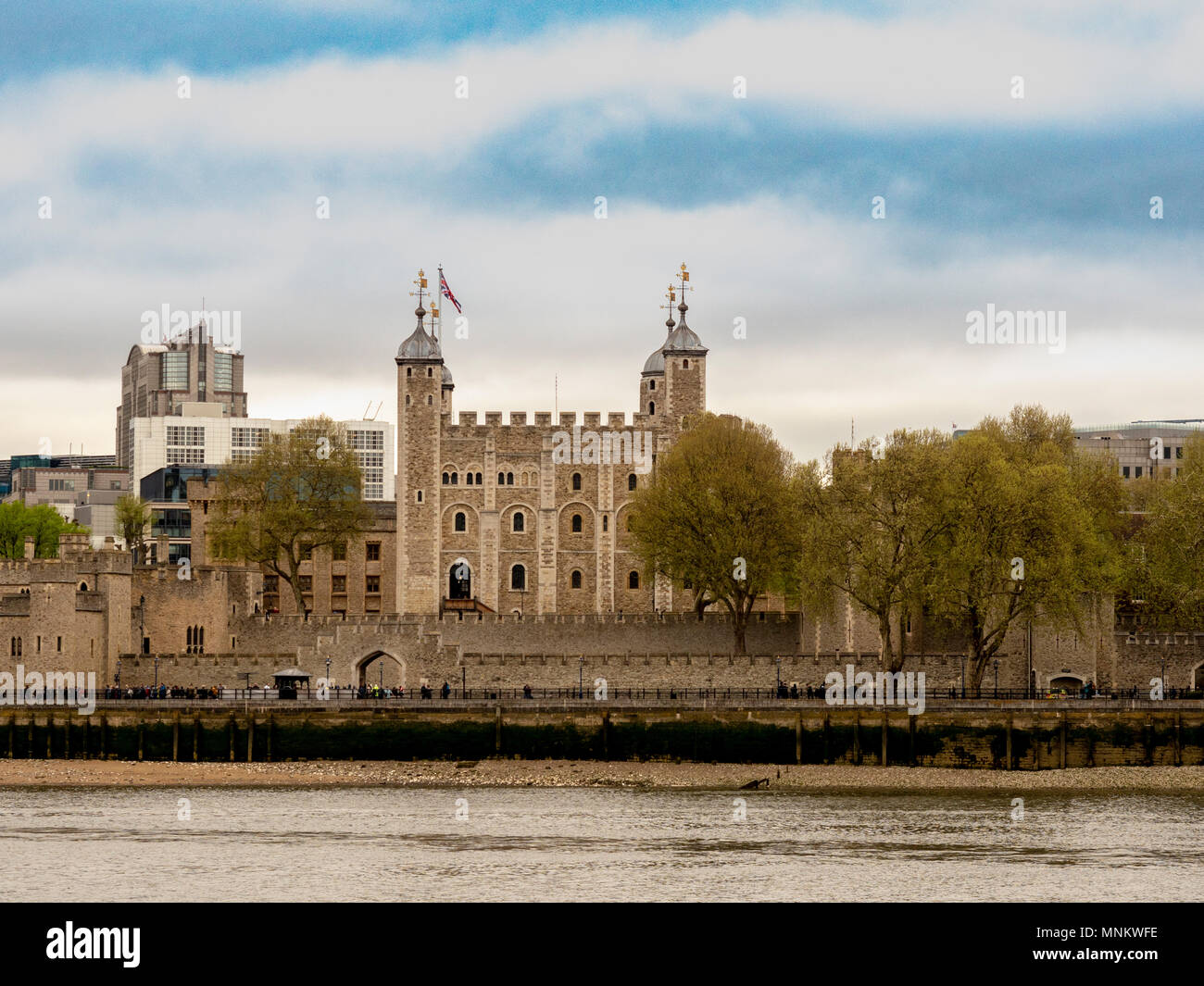 Der Tower von London und die Themse, London, UK. Stockfoto