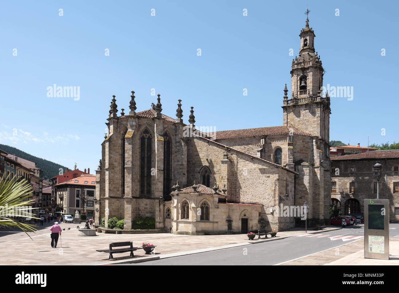 Iglesia de San Severino, 15. Jahrhundert, der Plaza Mayor, Balmaseda, Vizcaya, Pais Vasco, Spanien, Stockfoto