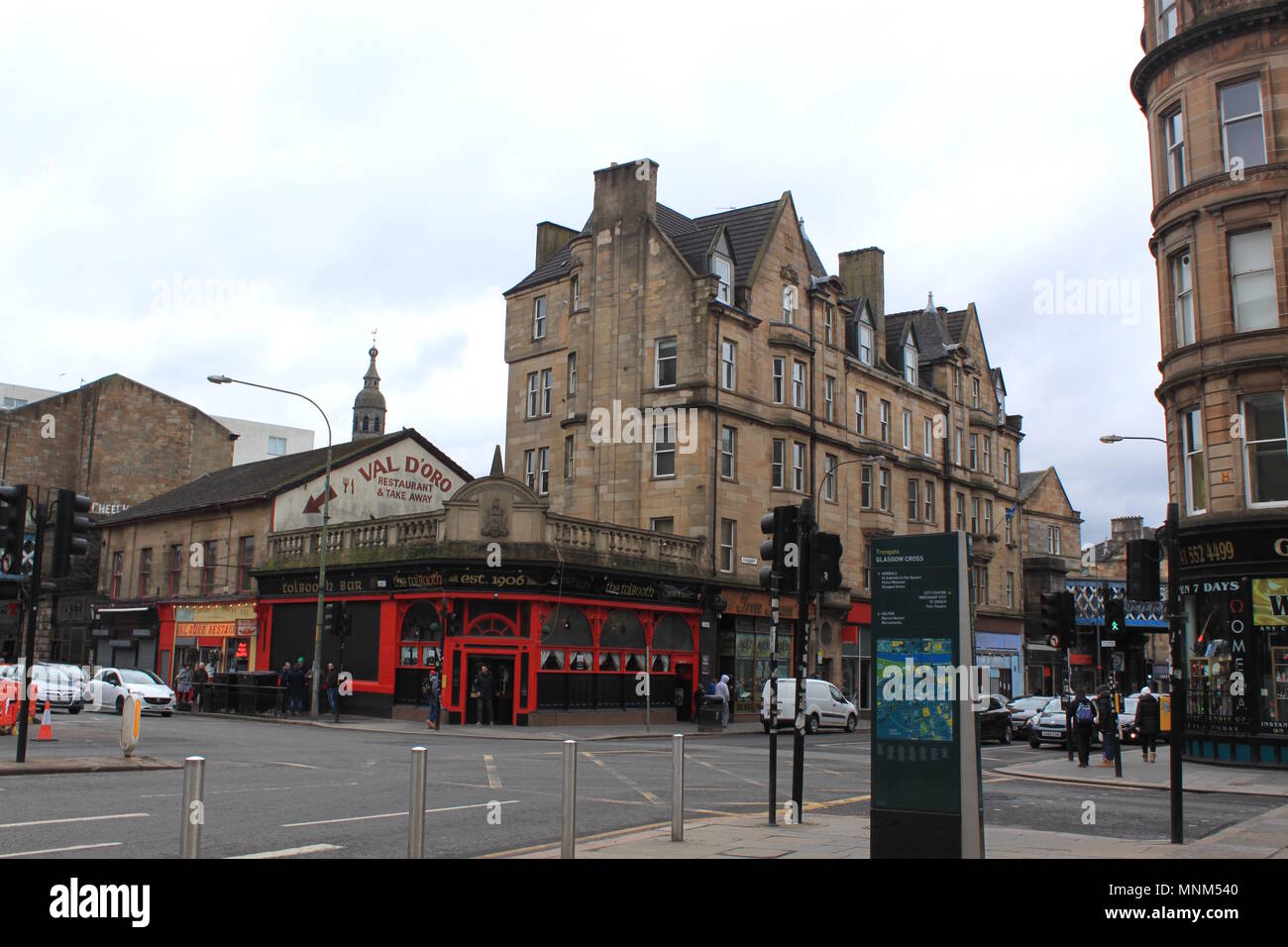 Kreuzung an der Glasgow Cross, Merchant City, Glasgow, Schottland Stockfoto