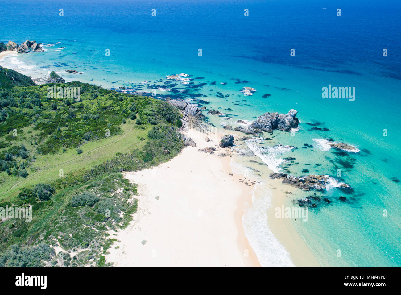 Australien, NSW, Bermagui, Luftaufnahme von malerischen Strand Stockfoto