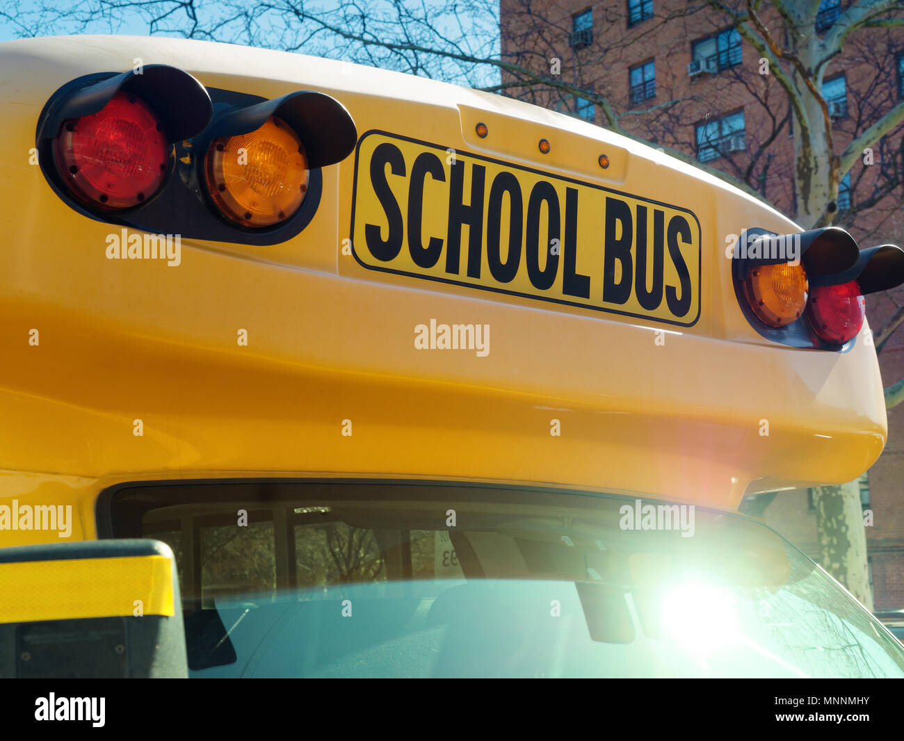 School Bus anmelden Close up Stockfoto