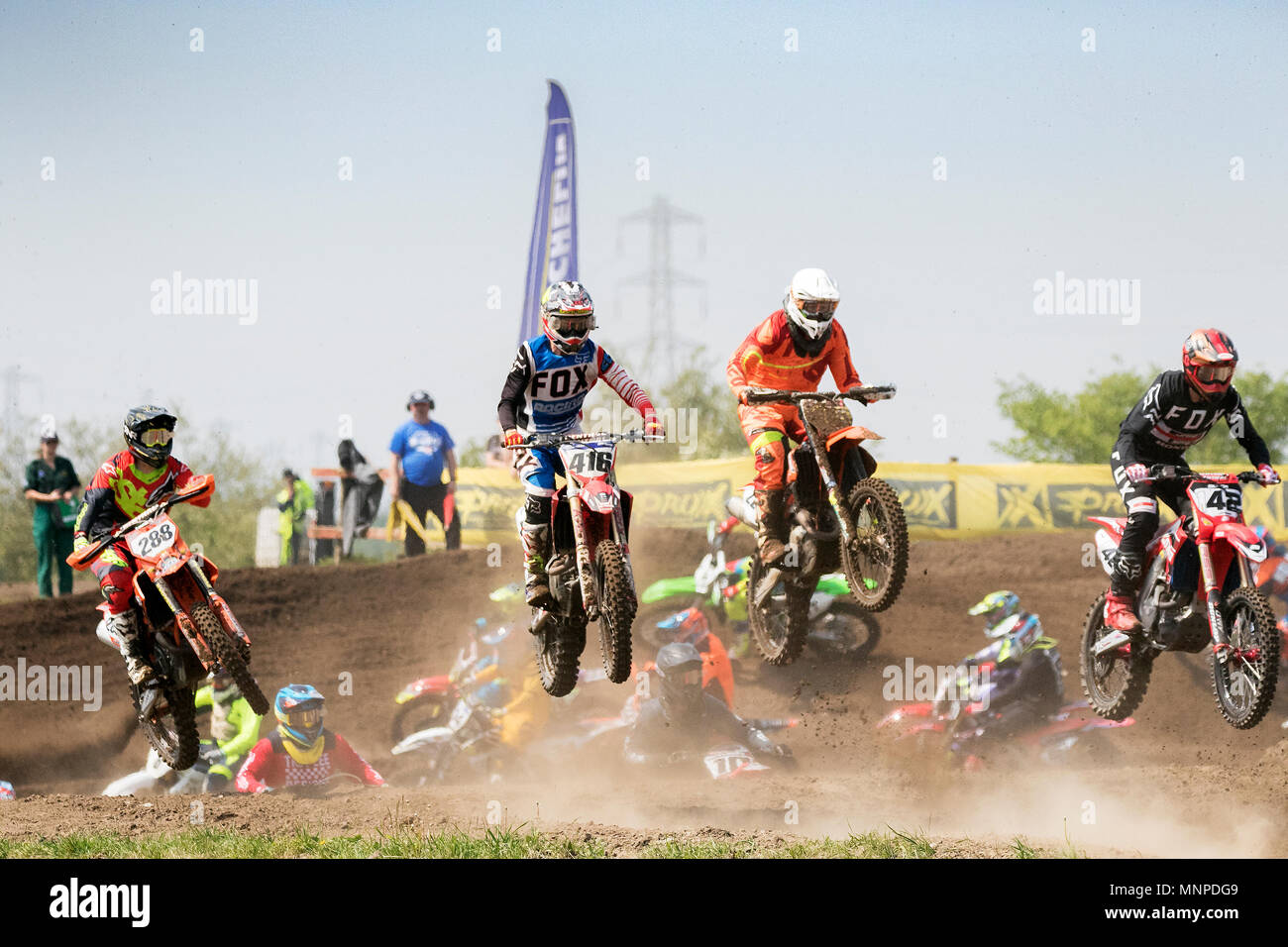 Preston, Lancashire. 19. Mai 2018. MX Staatsangehörigen Motocross Meisterschaft, die Creme der britischen Motocross Talent wird zur Rennstrecke in Preston in Lancashire für ein Wochenende des Michelin Motocross. Die "Staatsangehörige" bietet ein ganzes Wochenende im Rennen mit 26 Rennen über zwei Tage und Klassen Catering für SW/BW 85, MXY 1 und 2, MX1 und MX2 Clubman bis hin zu der Pro MX1 und MX2' am Schnellsten 40'; ist die Bühne für ein actionreiches Programm der Britischen Meisterschaft racing ganz oben auf sein Spiel einstellen. Credit: cernan Elias/Alamy leben Nachrichten Stockfoto