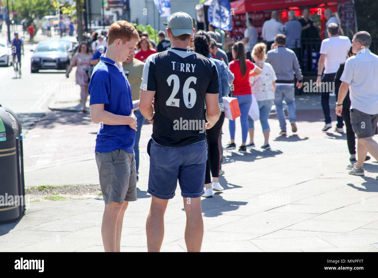 London, Großbritannien. 19. Mai 2018. Chelsea Fan Credit: Alex Cavendish/Alamy leben Nachrichten Stockfoto