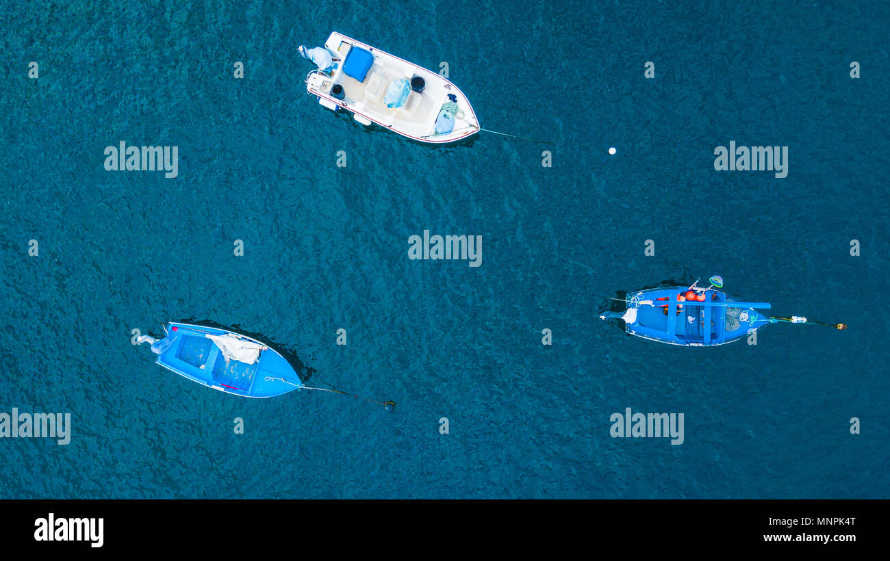 Ein Blick von Oben auf die Fischerboote Stockfoto