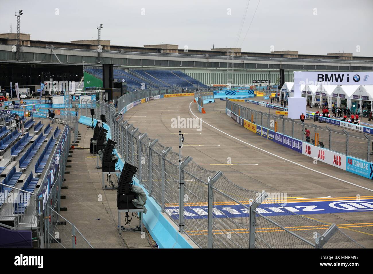 Berlin, Deutschland. 18 Mai, 2018. Formel e Berlin ePrix: Das Foto zeigt das ehemalige Flughafengelände in Tempelhof Credit: Simone Kuhlmey/Pacific Press/Alamy leben Nachrichten Stockfoto