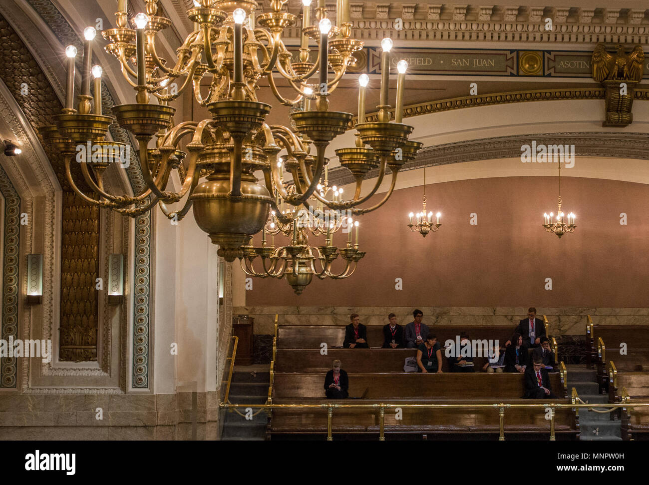 Olympia, Washington/USA - Mai 5, 2018: Washington State House, der sich aus Vertretern der 71 YMCA Jugend Gesetzgebung in der State Capitol Building. Stockfoto