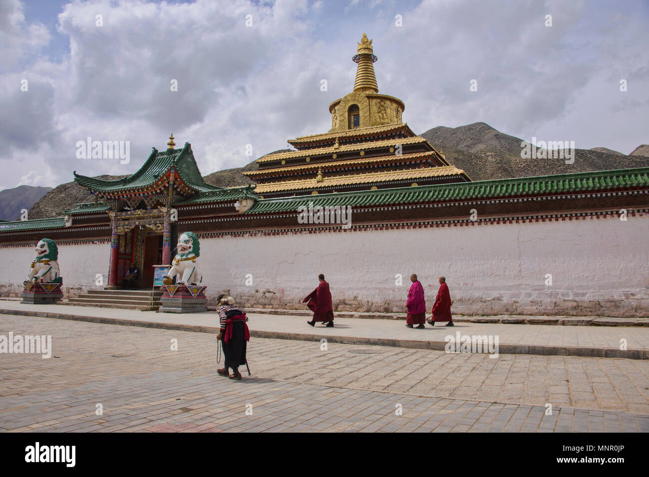 Tibetischen pilgern Kora, Labrang Monastery, Xiahe, Gansu, China Stockfoto