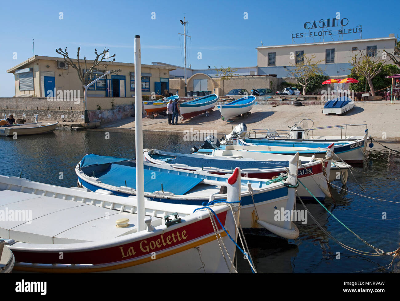 Les flots bleus -Fotos und -Bildmaterial in hoher Auflösung – Alamy