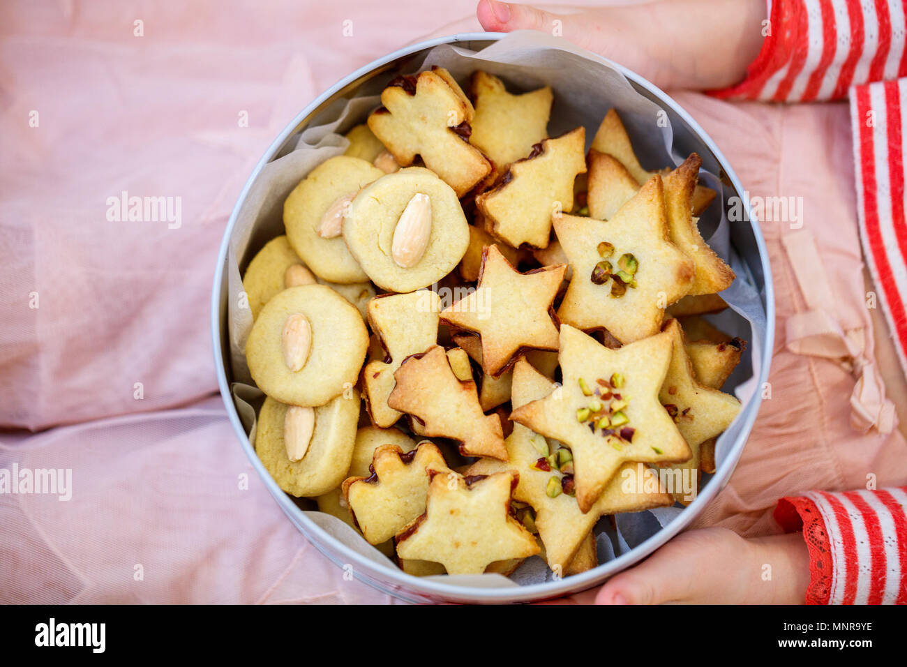 Frisch gebackene hausgemachte Weihnachtsplätzchen Stockfoto