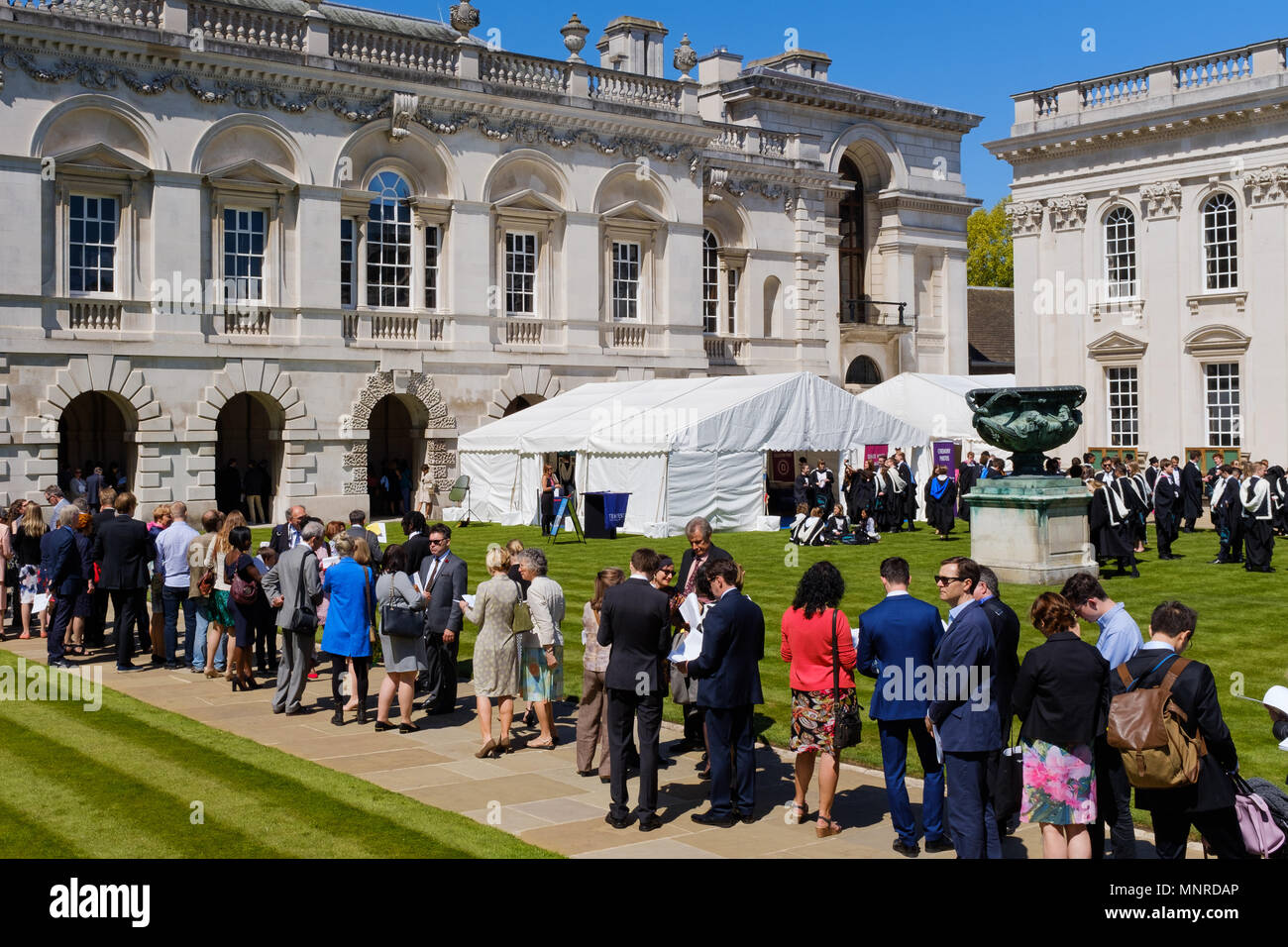 Ostern Begriff Grad Zeremonie an der Universität von Cambridge alten Schulen und Senat House, Cambridge, UK Stockfoto