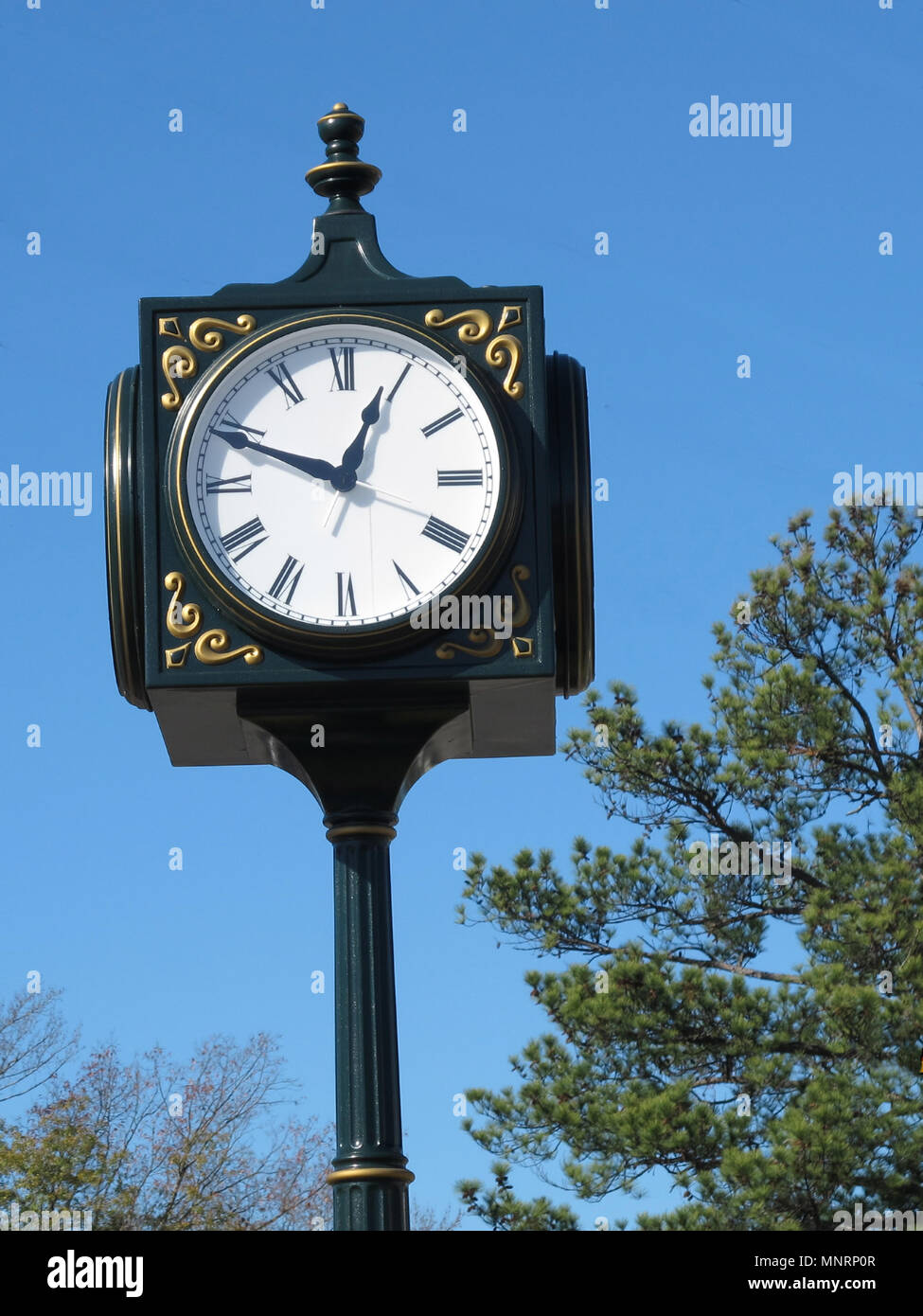 Durchgangsstraße Uhr anzeigen Römische Ziffern Stockfoto