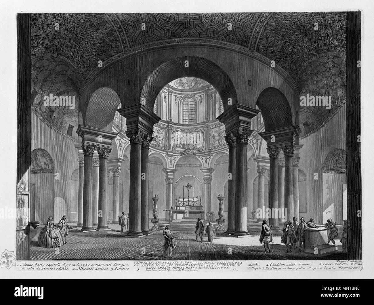 Italiano: VEDUTA INTERNA DEL SEPOLCRO DI S. Costanza, FABBRICATO DA COSTANTINO MAGNO, ED ERRONEAMENTE DETTO Il Tempio di Bacco, MEDESIMA INOGGI Chiesa della Santa. Colonne, Basi, e Capitelli di Grandezza e ornamenti tolti disuguali, da Diversi edifizi. Musaici antichi. Finestre antiche. Candelieri antichi Di Marmo. Pitture moderne. Urna di Porfido tutta d'un Pezzo lunga Pal. 11. Alta s. 5.10. Larga 6.9. Il coperchio Alto 3.2. English: Innenansicht des Grabmals der heiligen Konstanza 1748-1774. 1001 Piranesi -16024 Stockfoto
